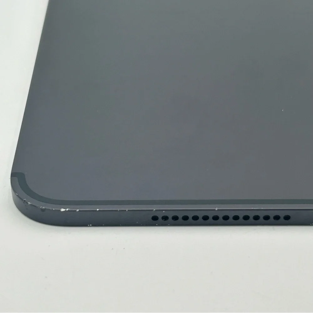 Apple 7th Generation iPad Pro 13” 256GB A2926